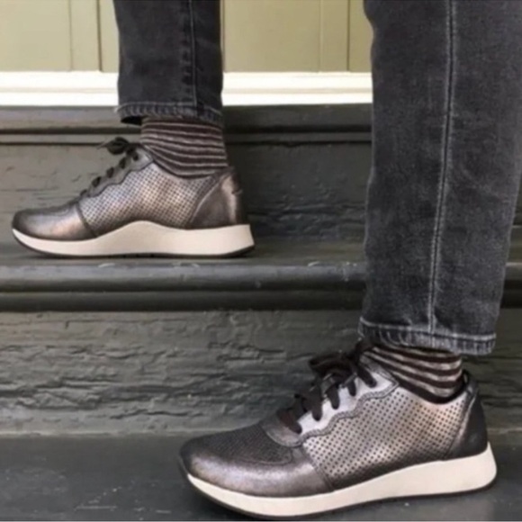 Dansko Christina Metallic Artisan Sneaker 4254410302 size 37 - Picture 3 of 11